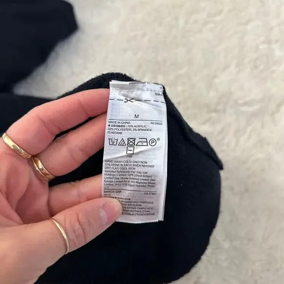 GAP Womens Navy Crew Neck Polar Bear Crew Sweater Sz M Preppy Teacher Casual - Picture 5 of 5